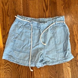 Lou & Grey Light Blue Lyocell & Linen Shorts Size Medium